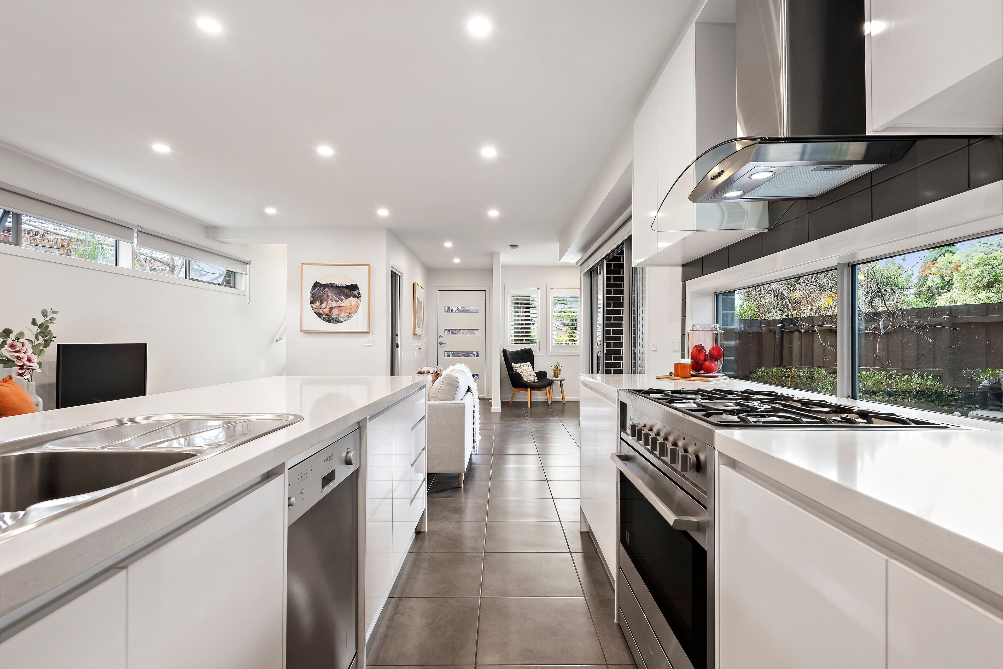 6 Cherrington Court, Parkdale VIC 3195, Parkdale - Thumbnail 2