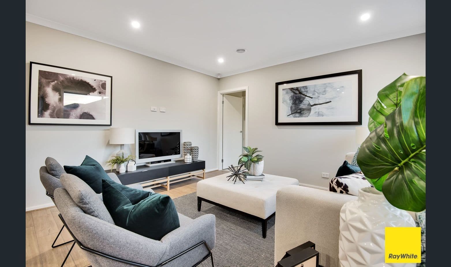 10 Hagley Street, Truganina VIC 3029, Truganina - Thumbnail 8