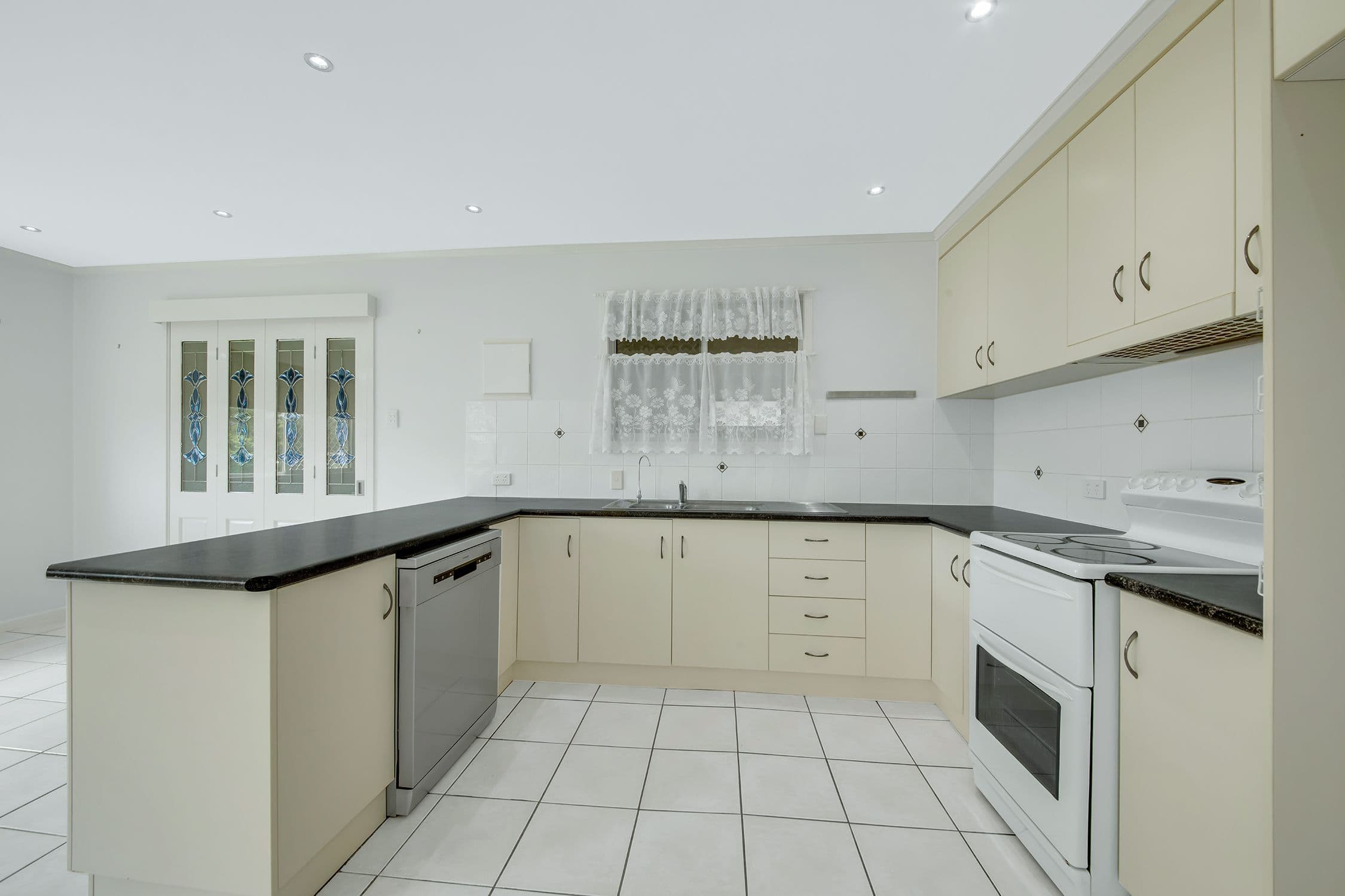 3 Brolga Avenue, New Auckland QLD 4680, New Auckland - Thumbnail 5