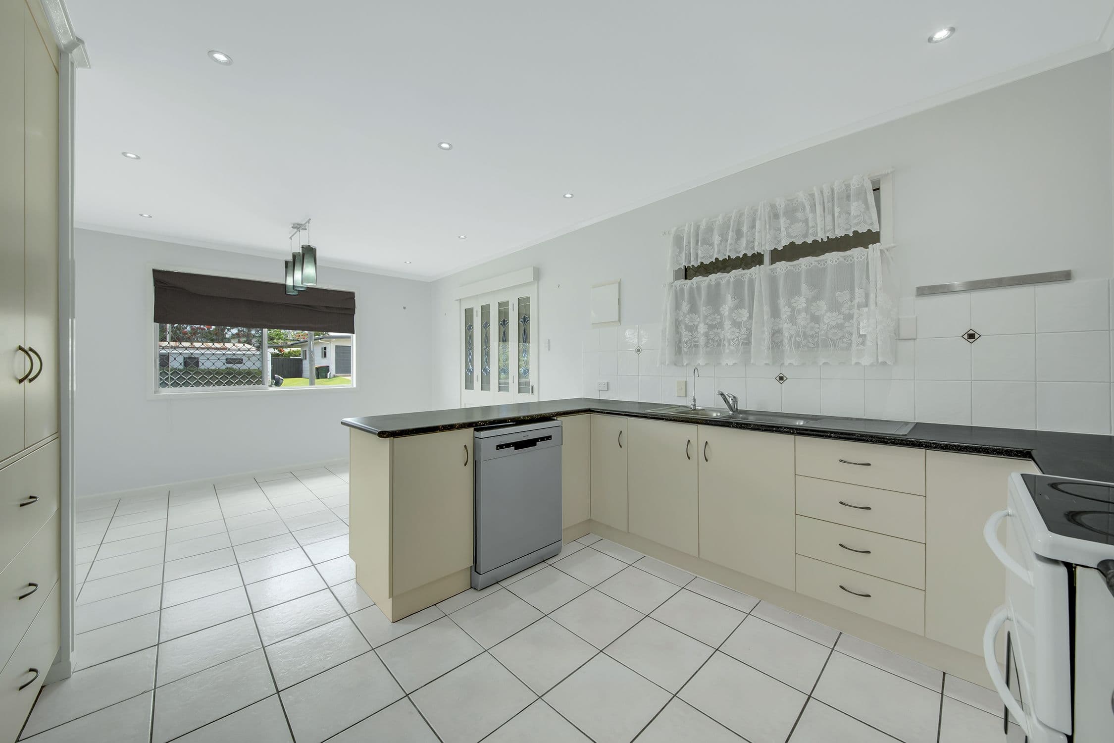 3 Brolga Avenue, New Auckland QLD 4680, New Auckland - Thumbnail 6
