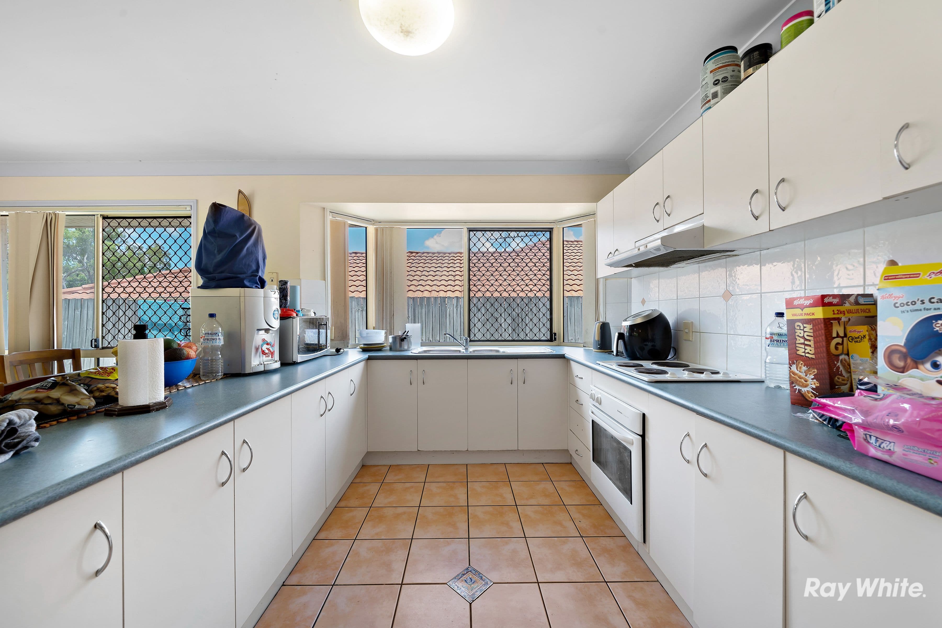 4 Mingela Place, Forest Lake QLD 4078, Forest Lake - Thumbnail 3