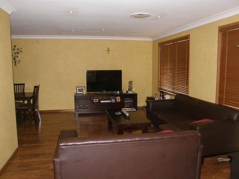 1 Lauren Place, PLUMPTON NSW 2761, Plumpton - Thumbnail 2