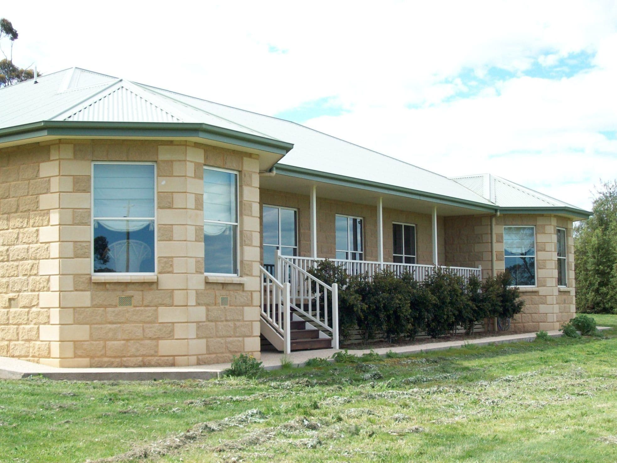 201 Mount Napier Road, HAMILTON VIC 3300, Hamilton - Image 1