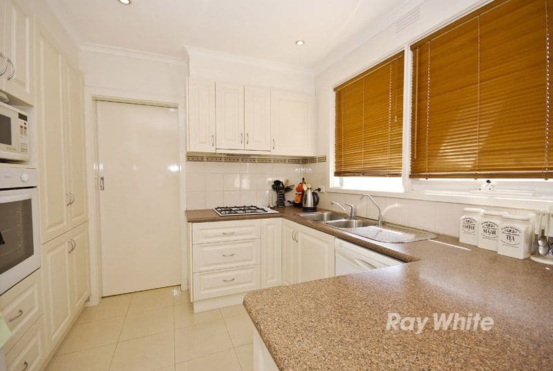 28 Lightwood Drive, FERNTREE GULLY VIC 3156, Ferntree Gully - Thumbnail 5