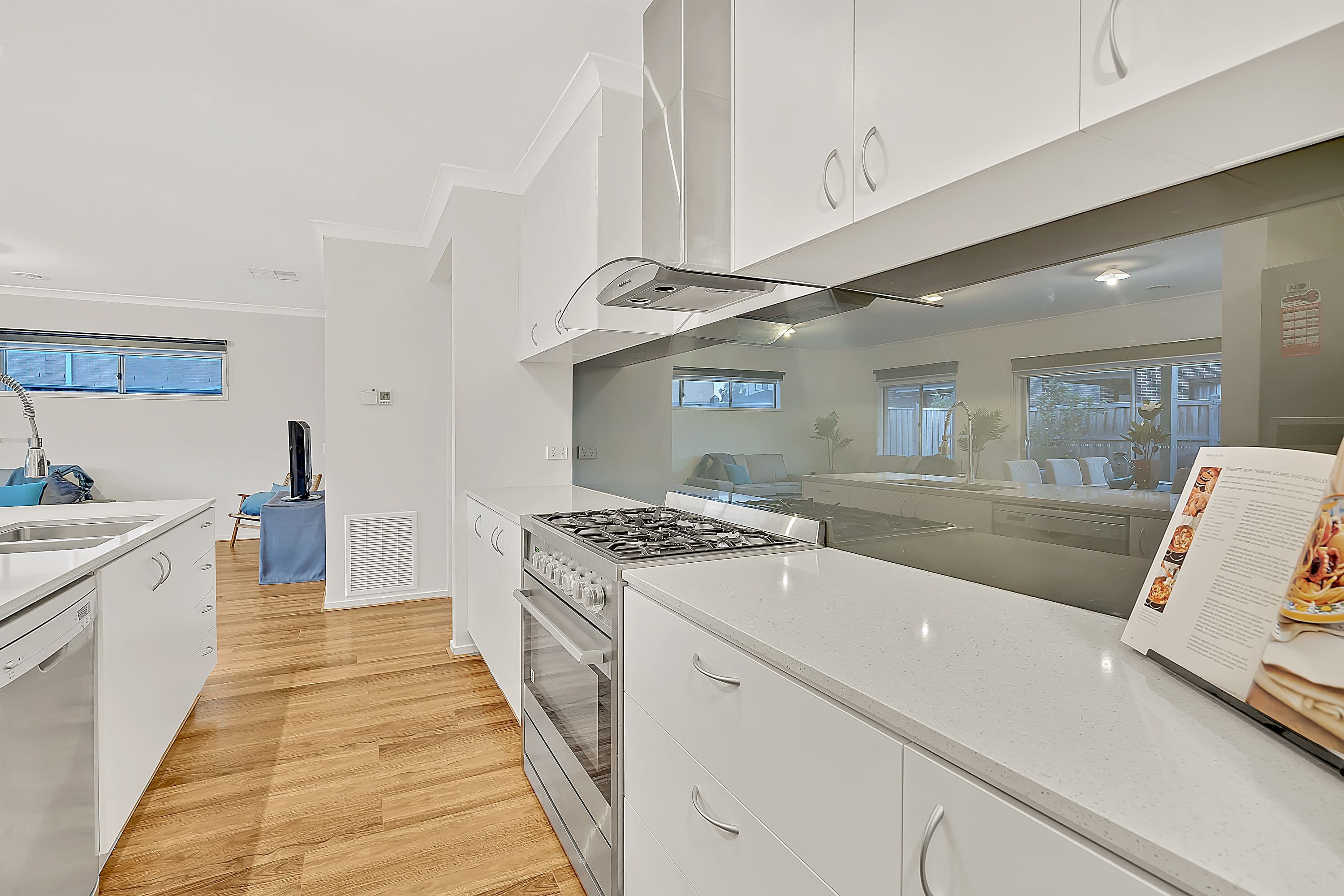 40 Willsmere Way, Mickleham VIC 3064, Mickleham - Thumbnail 7