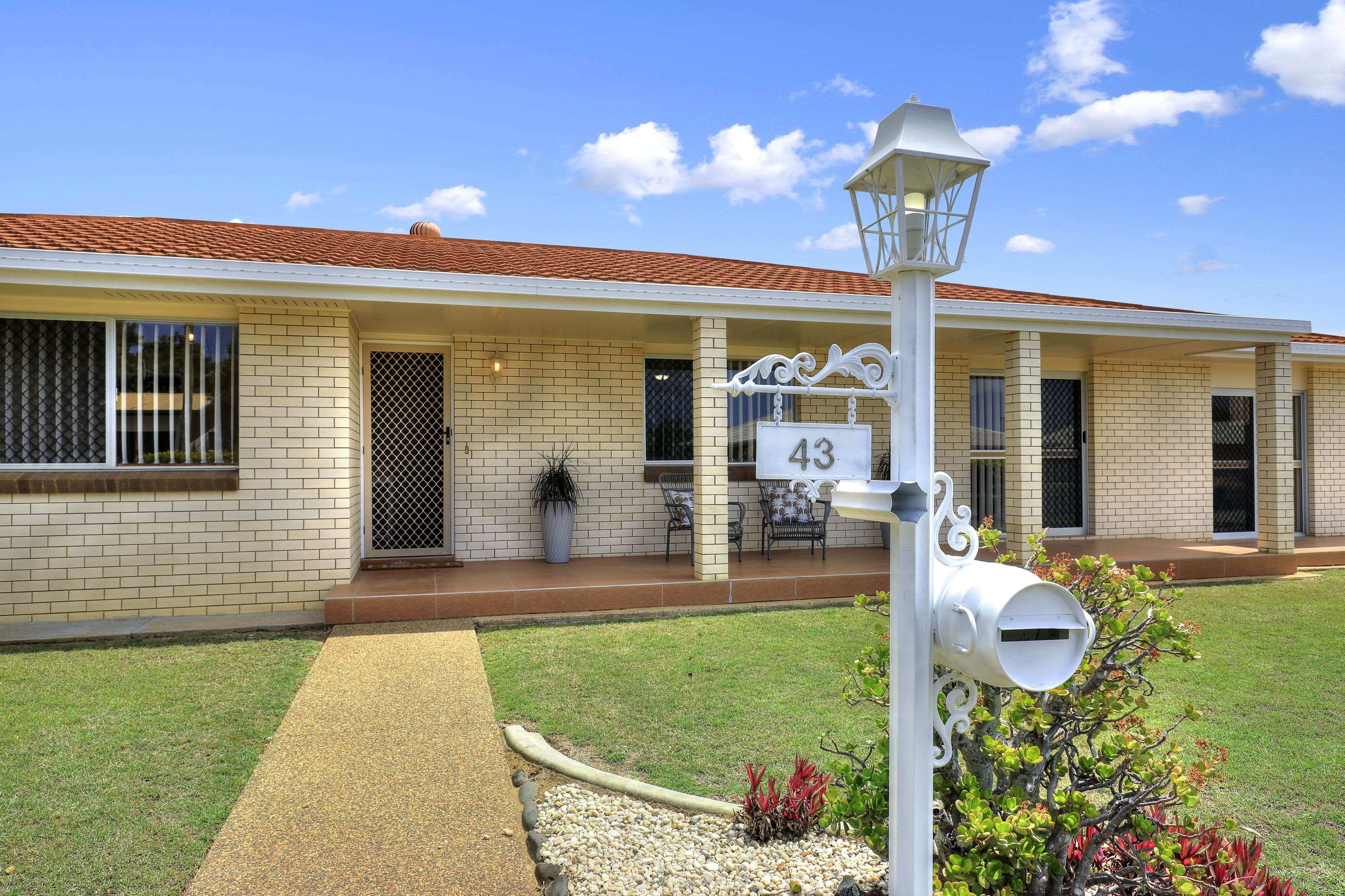 43 Harvey Street, Avenell Heights QLD 4670, Avenell Heights - Thumbnail 2