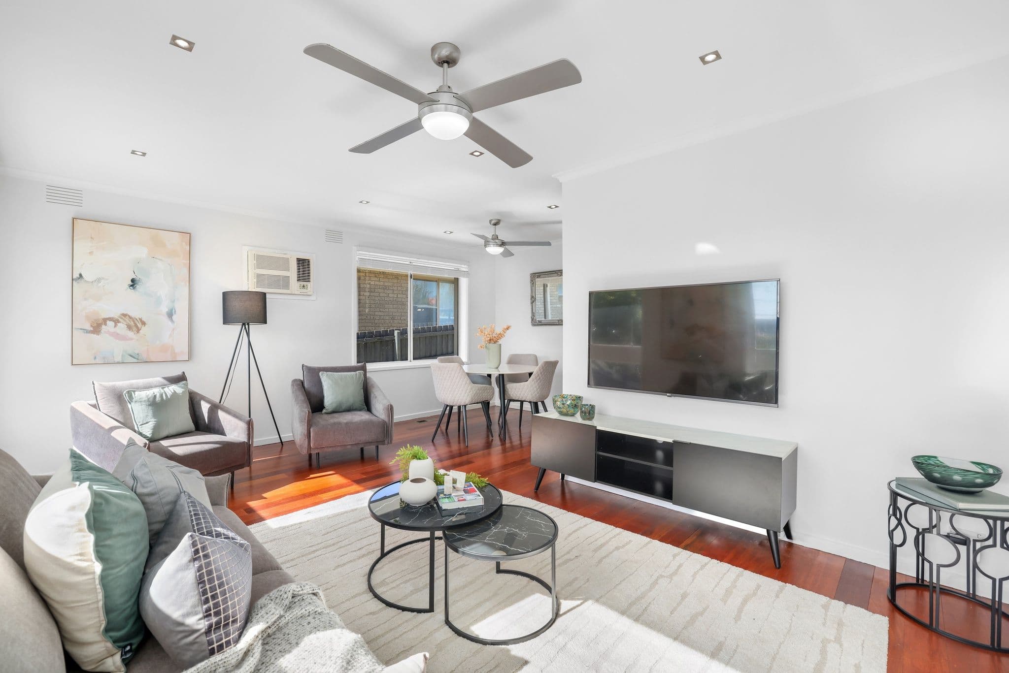 42 Snowdon Drive, Cheltenham VIC 3192, Cheltenham - Thumbnail 2