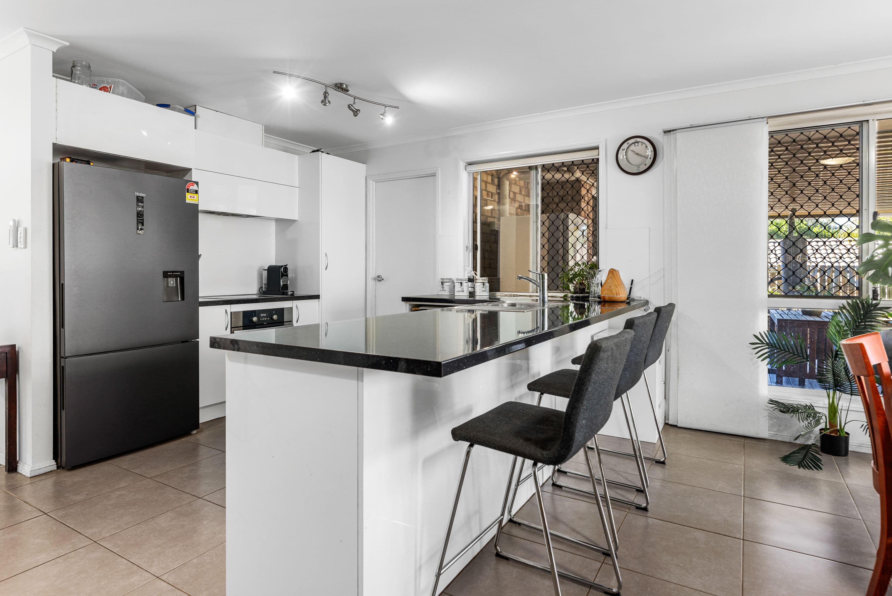 37 Crestridge Crescent, Morayfield QLD 4506, Morayfield - Thumbnail 4