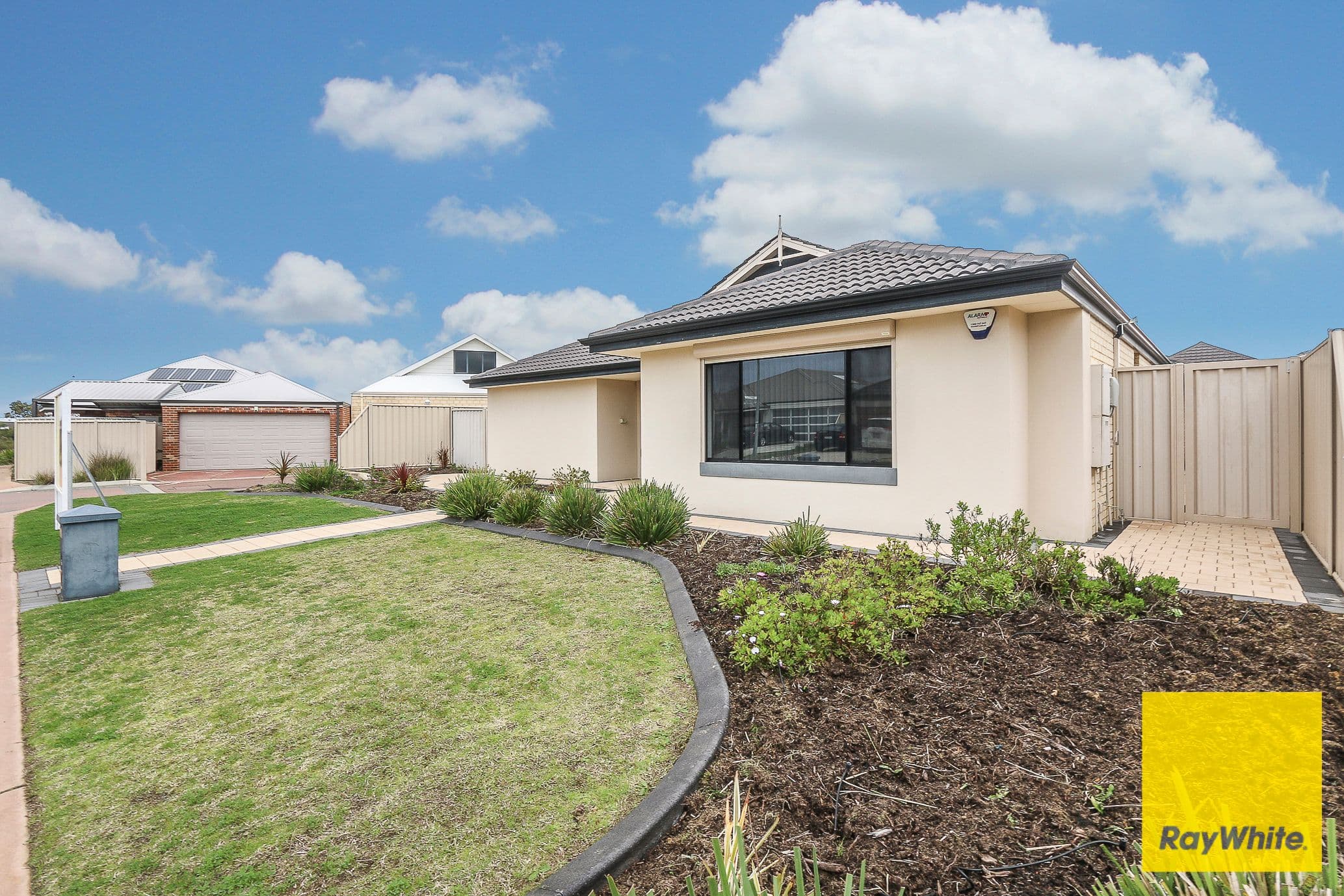 7 Bonarda Way, Caversham WA 6055, Caversham - Thumbnail 2