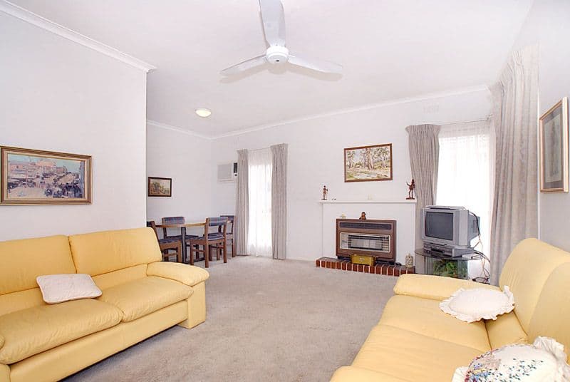 16 Parsons Street, MORDIALLOC VIC 3195, Mordialloc - Thumbnail 2