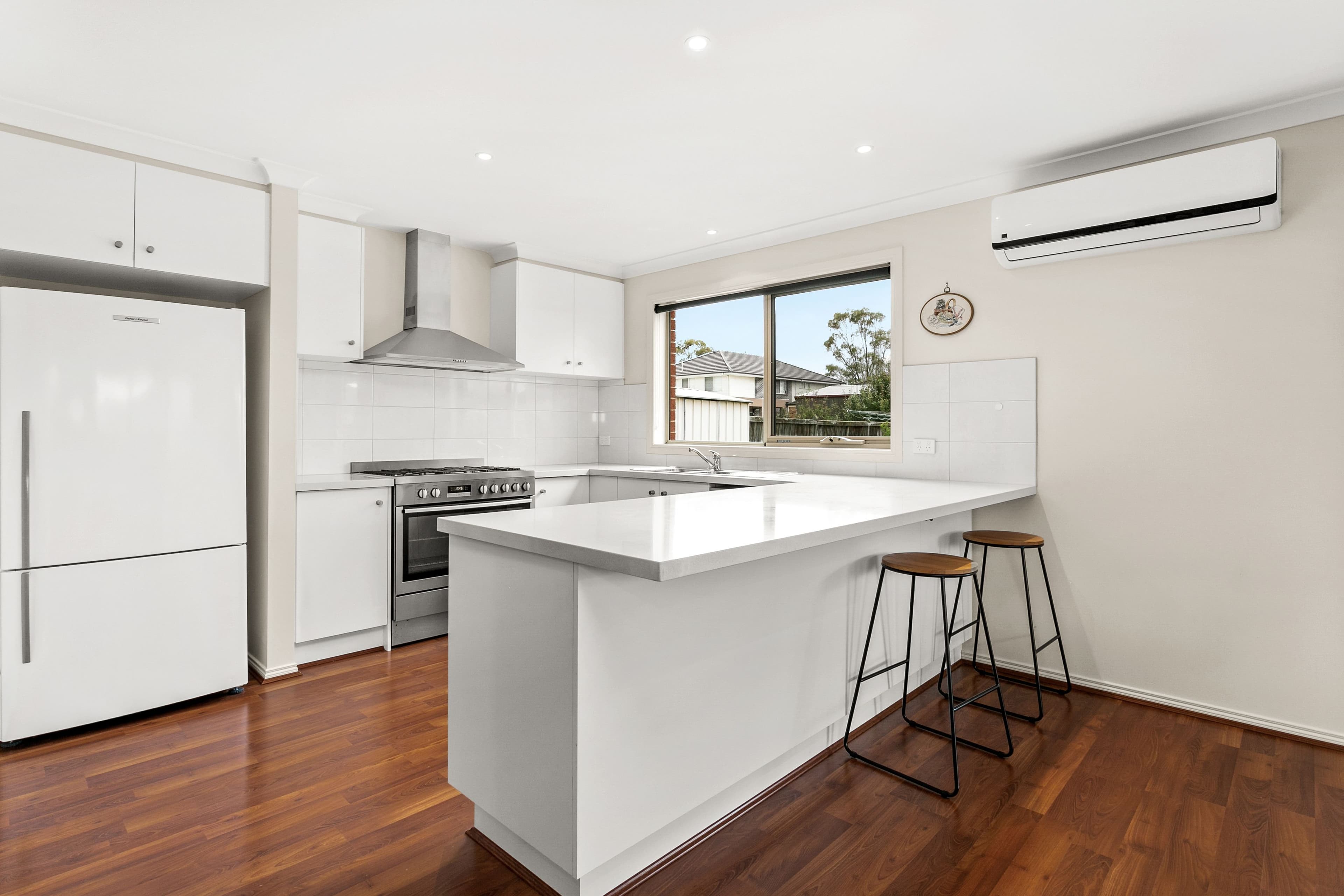 17 Greendale Boulevard, Pakenham VIC 3810, Pakenham - Thumbnail 2