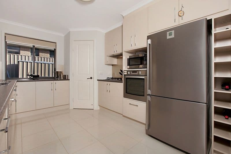 15 Byron Bay Boulevard, SEAFORD RISE SA 5169, Seaford Rise - Thumbnail 2