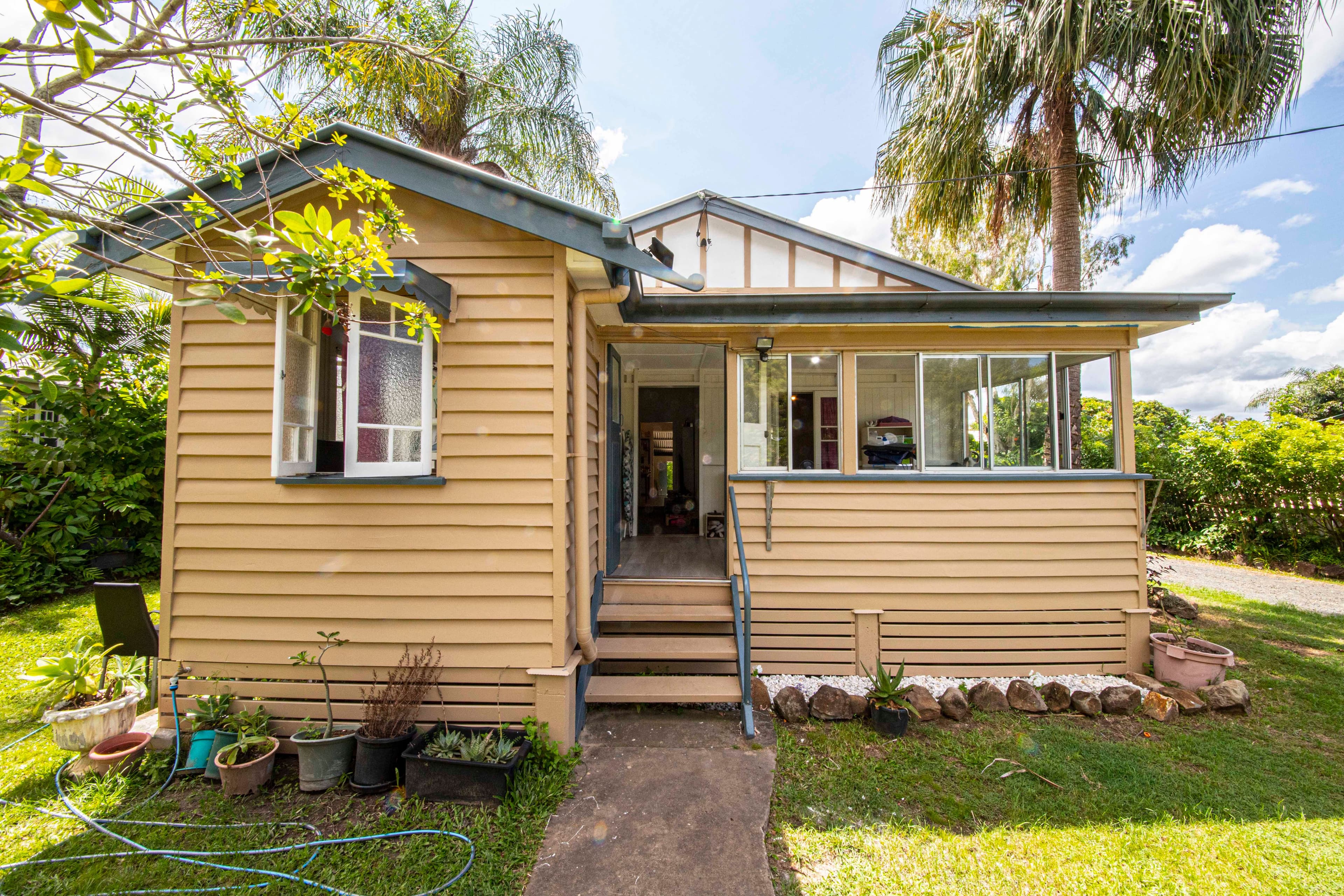 6 Hawthorne Street, Maryborough QLD 4650, Maryborough - Image 1