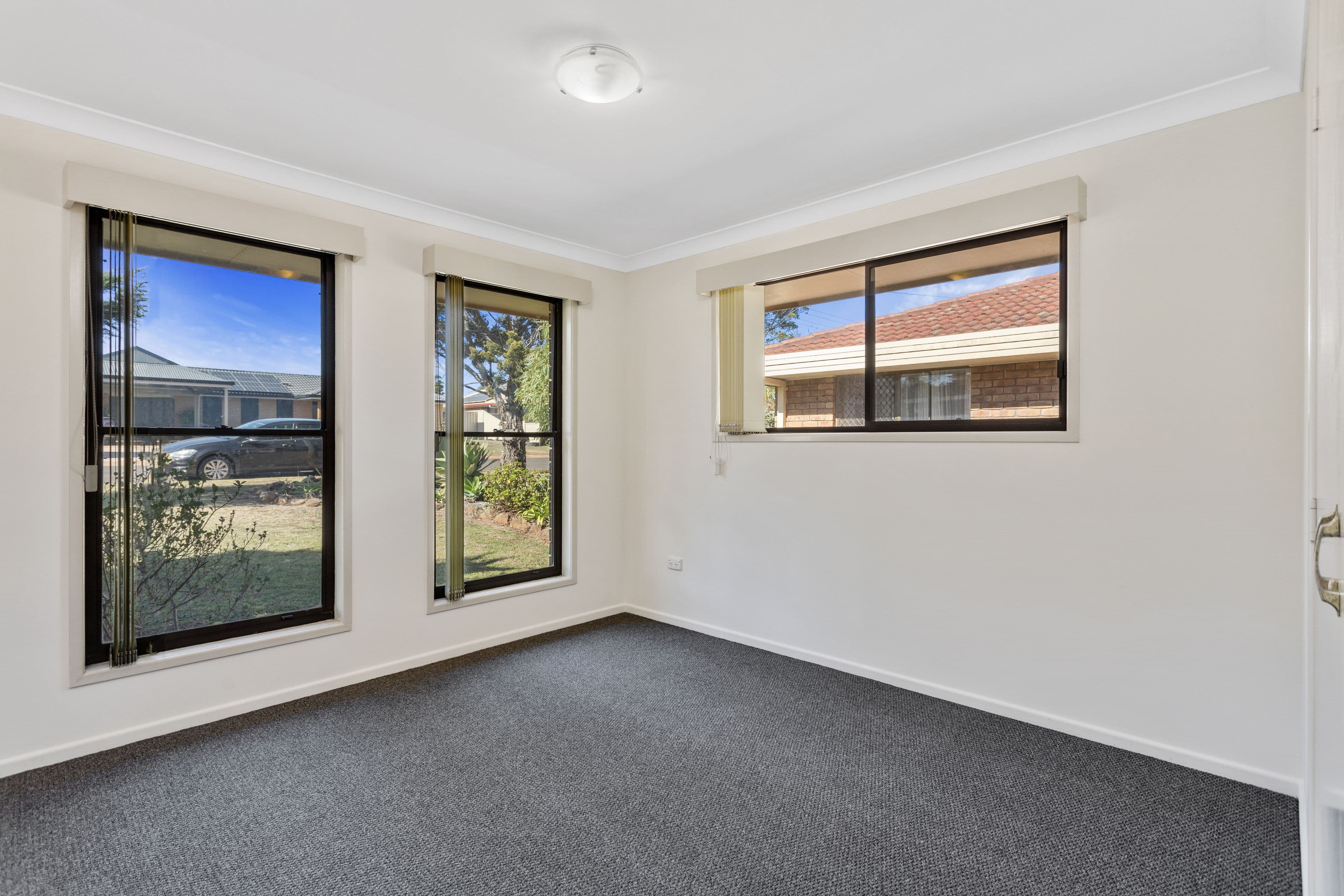 9 Ansett Court, Wilsonton QLD 4350, Wilsonton - Thumbnail 4