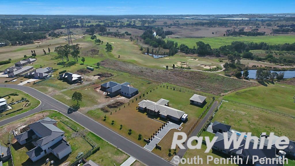 9 Medinah Avenue, Luddenham - Thumbnail 2