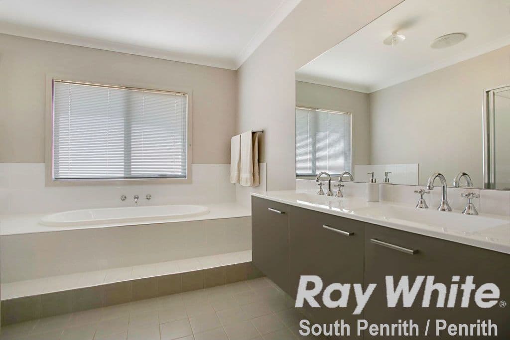 9 Medinah Avenue, Luddenham - Thumbnail 6