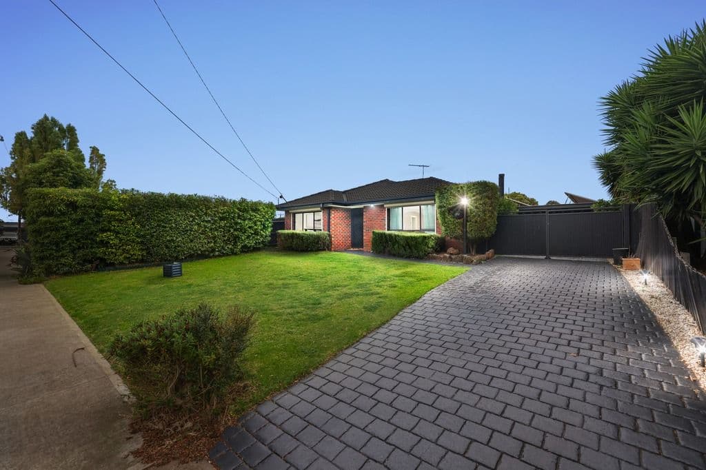 1 Queensbury Way, Werribee VIC 3030, Werribee - Image 1