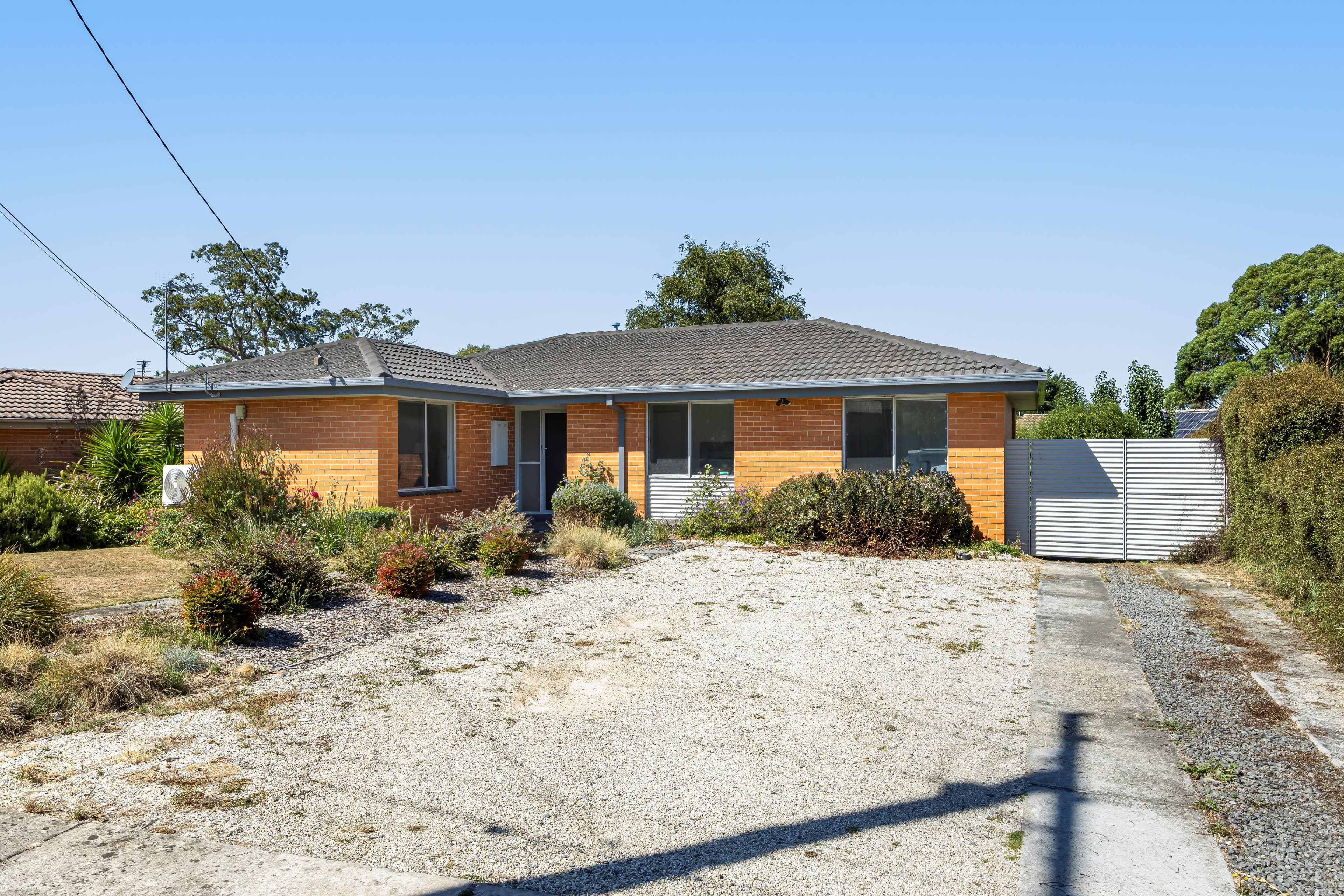 5 Frances Crescent, Ballarat East VIC 3350, Ballarat East - Thumbnail 2