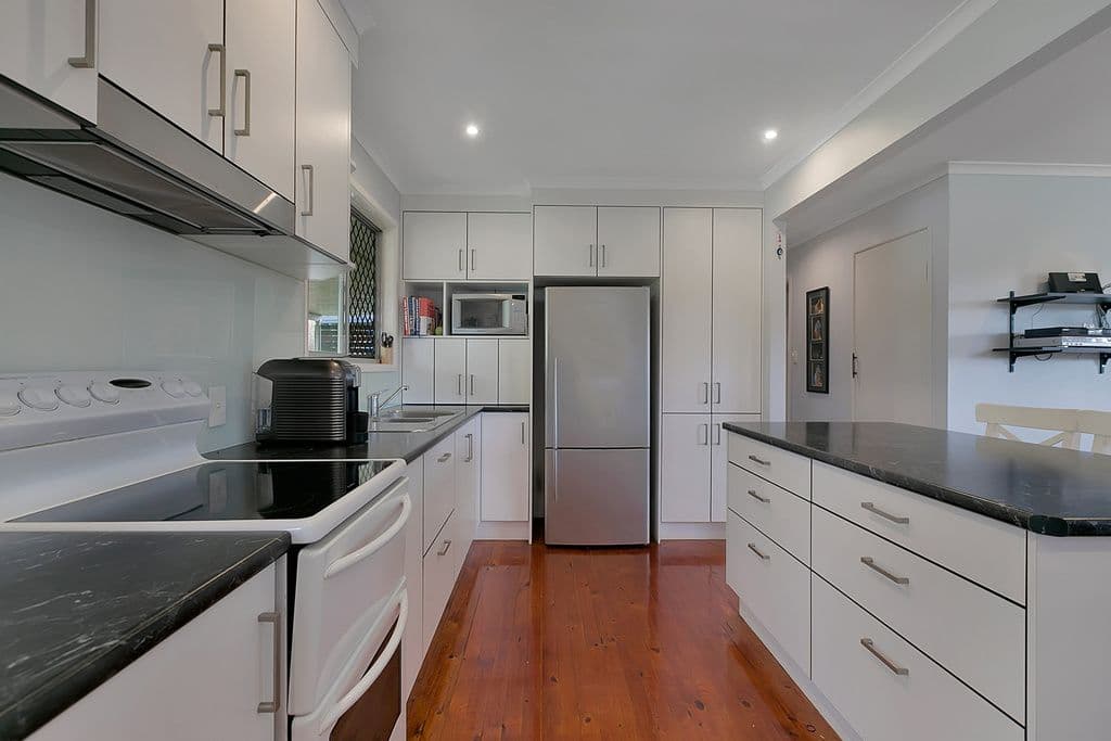 15 Crown Road, Alexandra Hills QLD 4161, Alexandra Hills - Thumbnail 2