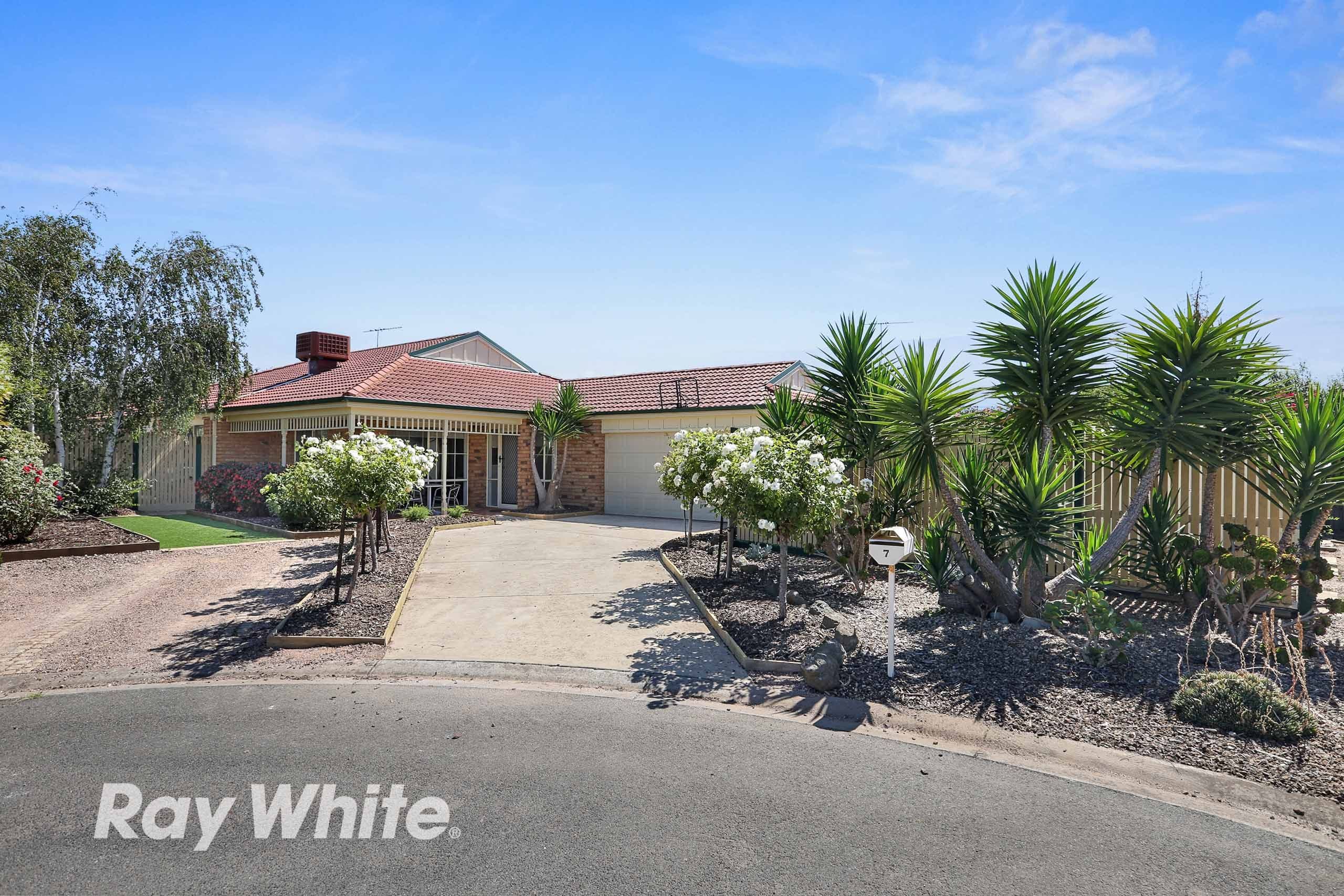 7 Magnolia Court, Lara VIC 3212, Lara - Image 1