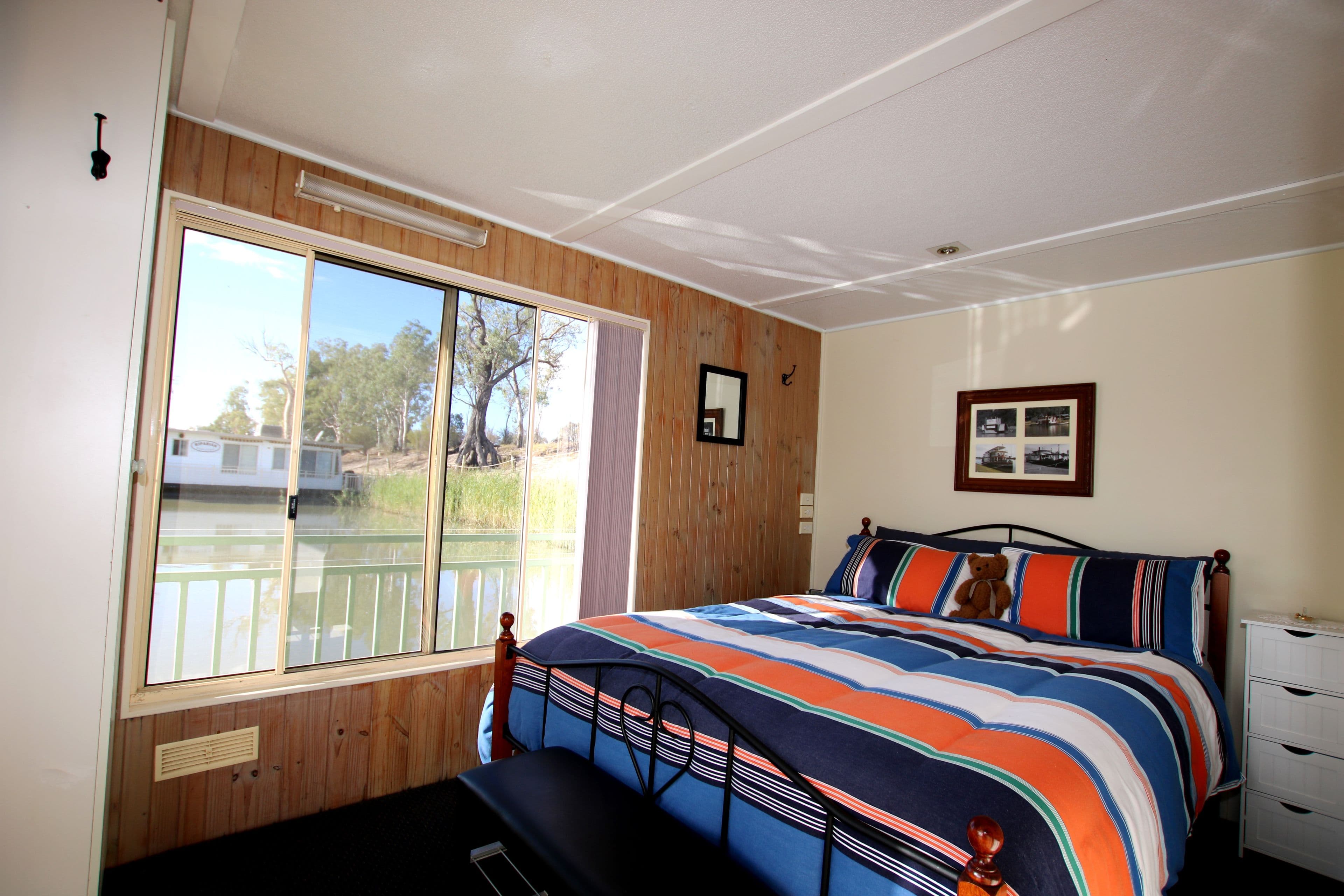 Mooring 37 Leonard Norman Drive, Waikerie SA 5330, Waikerie - Thumbnail 7