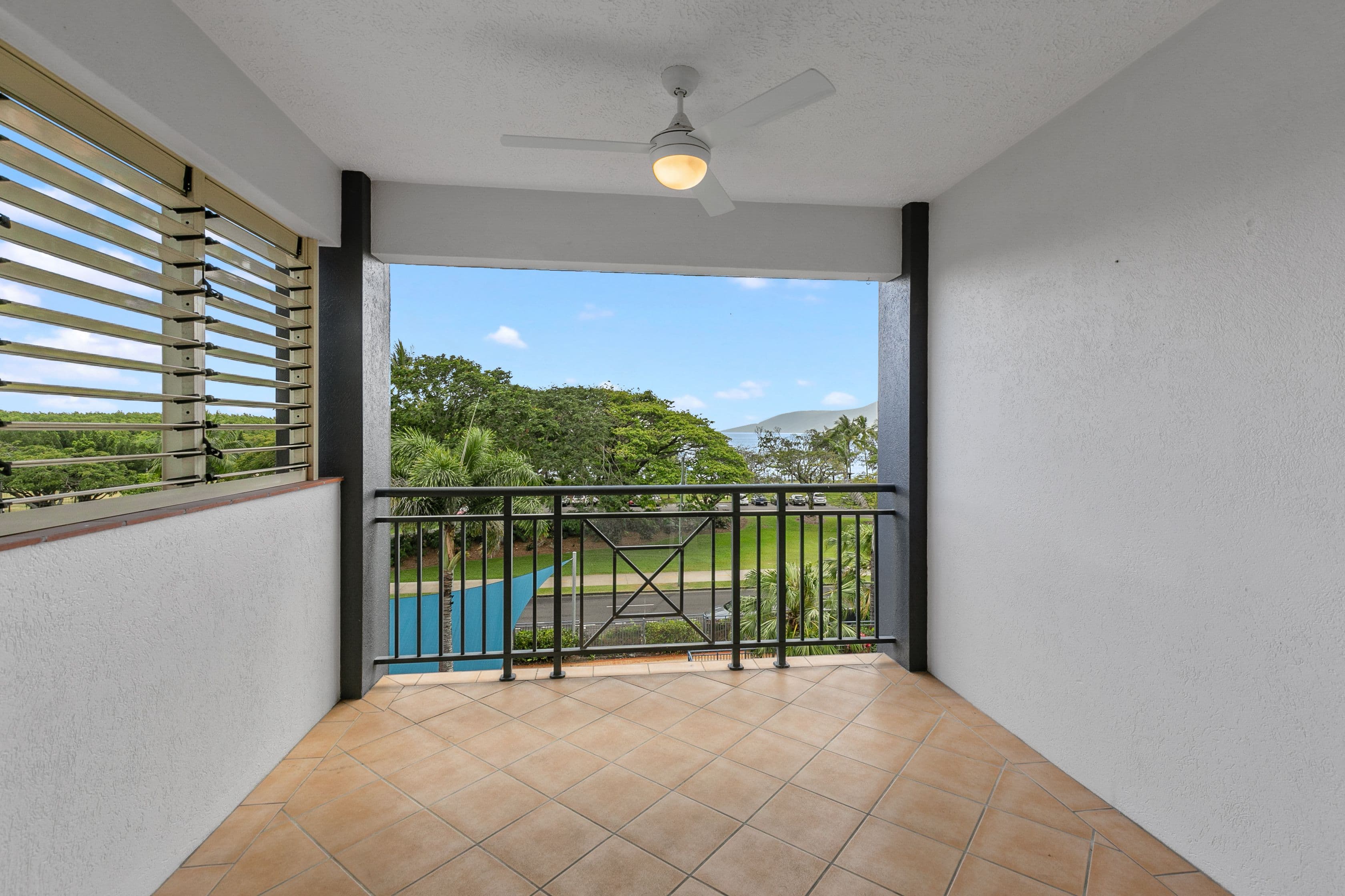 275 The Esplanade, Cairns North QLD 4870, Cairns North - Thumbnail 2