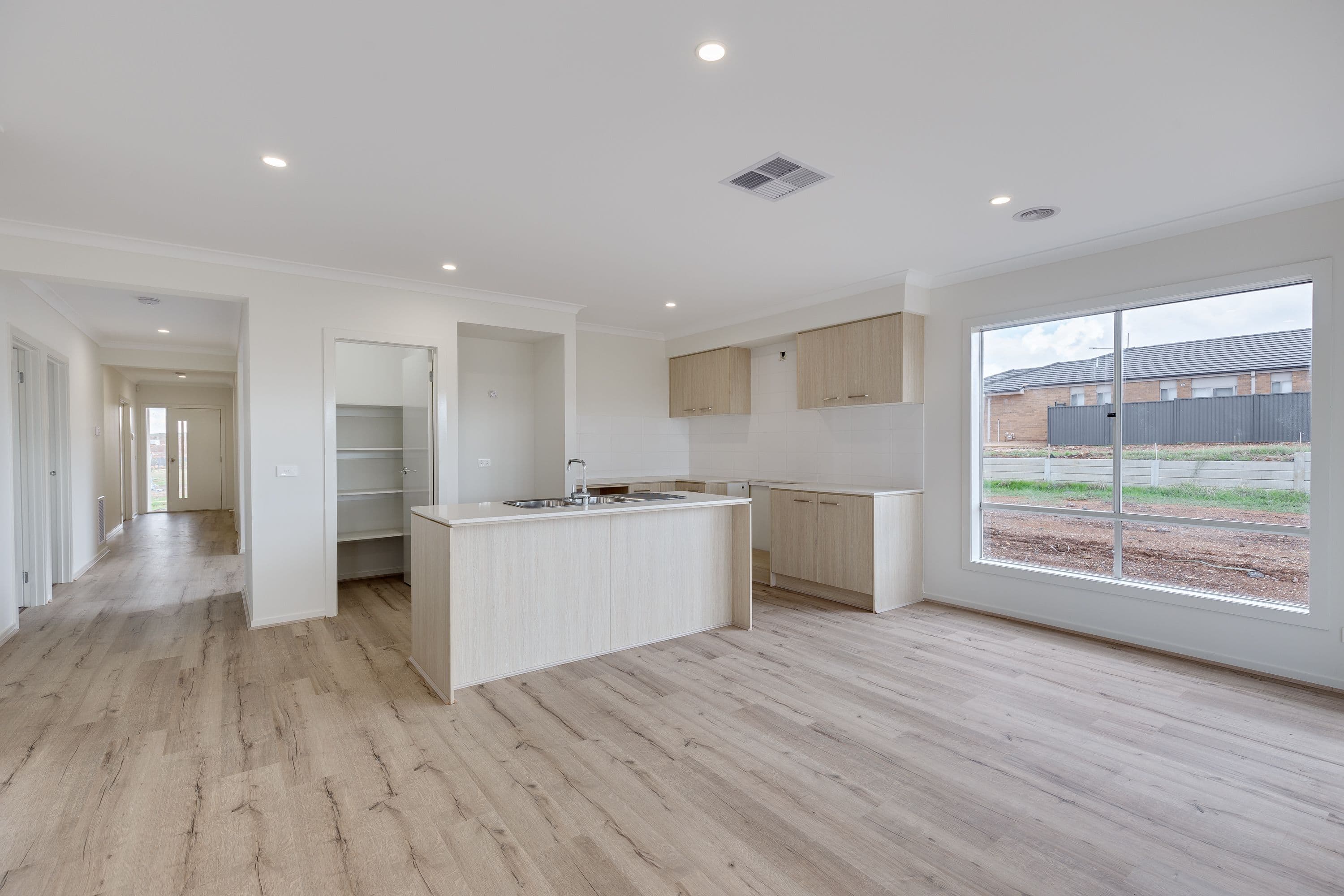 20 Sawatch Street, Truganina VIC 3029, Truganina - Thumbnail 2