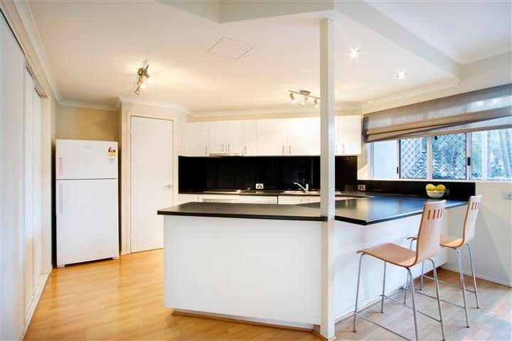 9 Erromango Drive, Jubilee Pocket QLD 4802, Jubilee Pocket - Image 1