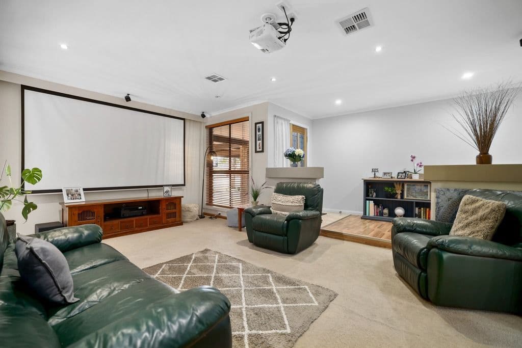 7 Windsor Avenue, Wyndham Vale VIC 3024, Wyndham Vale - Thumbnail 3