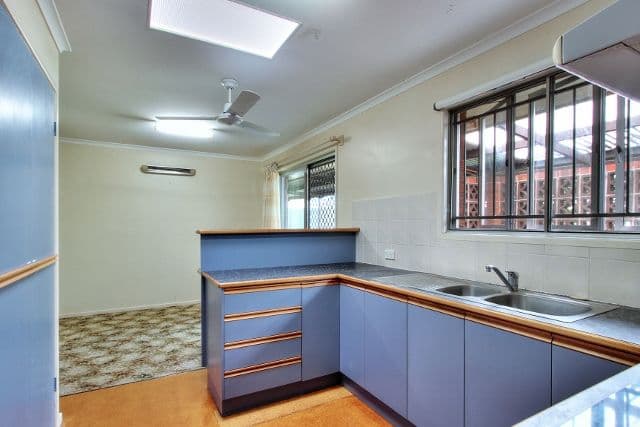11 Deputor Street, ROCHEDALE SOUTH QLD 4123, Rochedale South - Thumbnail 8