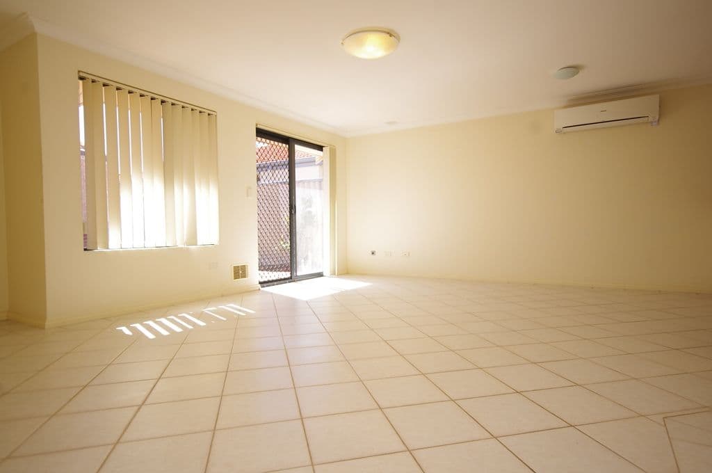 5b Karabil Way, NOLLAMARA WA 6061, Nollamara - Thumbnail 3