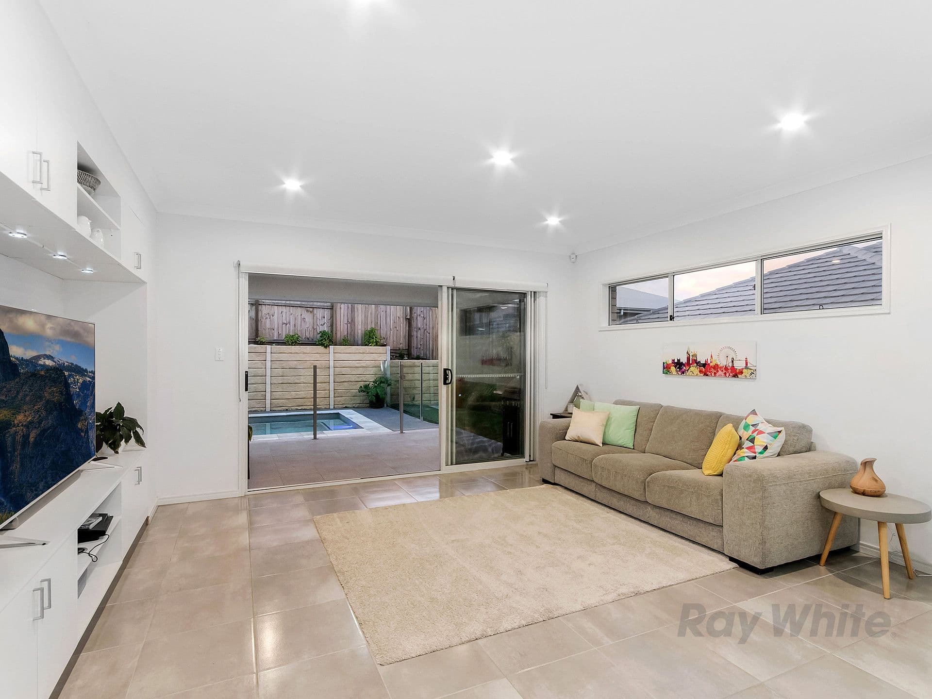 16 Hunter Street, ORMEAU HILLS QLD 4208, Ormeau Hills - Thumbnail 4
