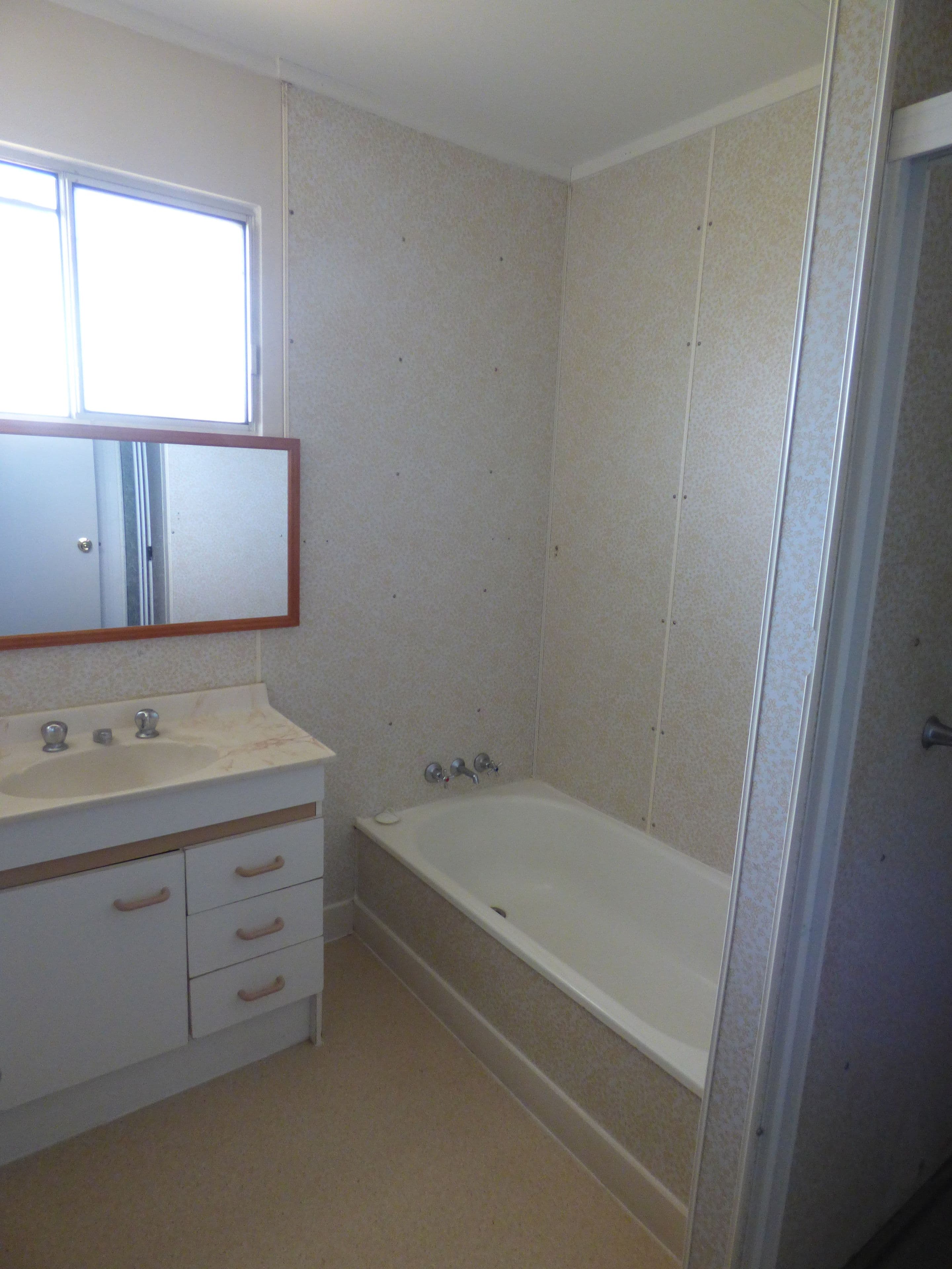 15 Holland Street, Roma QLD 4455, Roma - Thumbnail 5