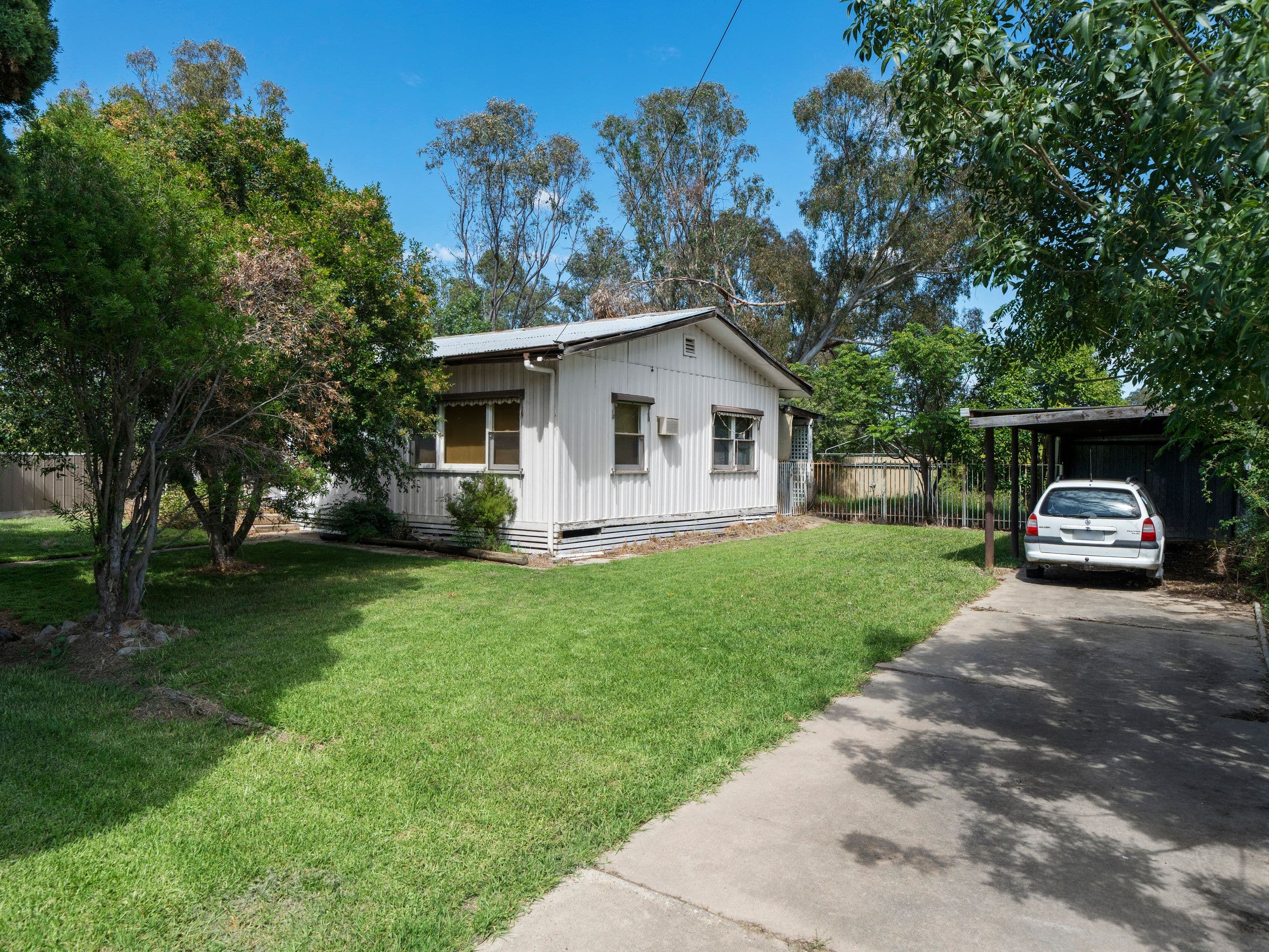14 Clarke Street, Benalla VIC 3672, Benalla - Thumbnail 3