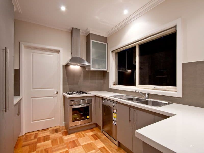 70 McComb Boulevard, FRANKSTON SOUTH VIC 3199, Frankston South - Thumbnail 4