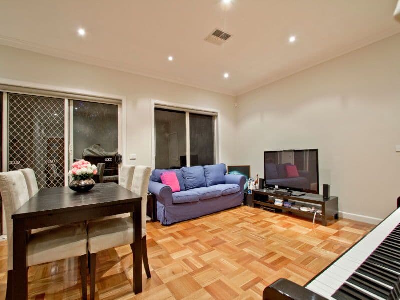 70 McComb Boulevard, FRANKSTON SOUTH VIC 3199, Frankston South - Thumbnail 6