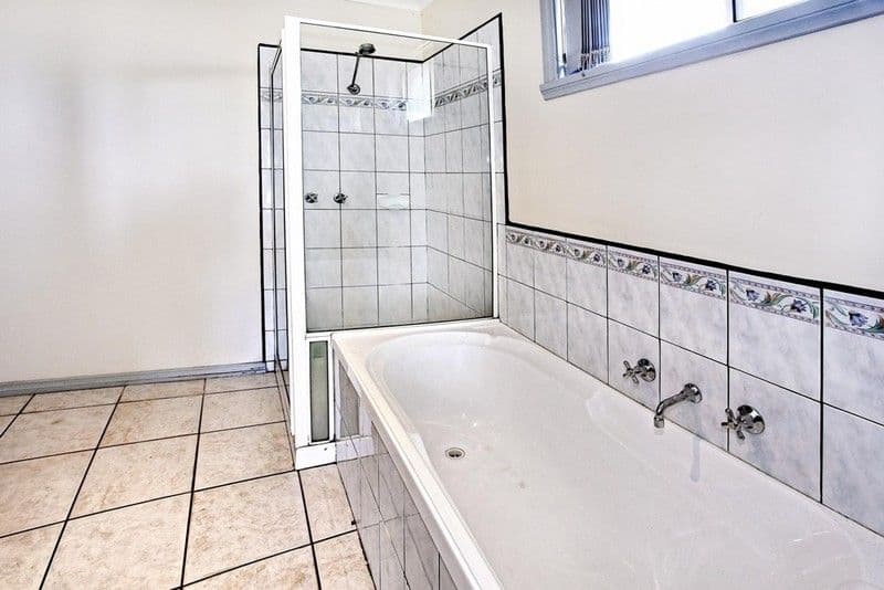 2 Dawe Court, Hoppers Crossing, VIC, 3029, Hoppers Crossing - Thumbnail 4