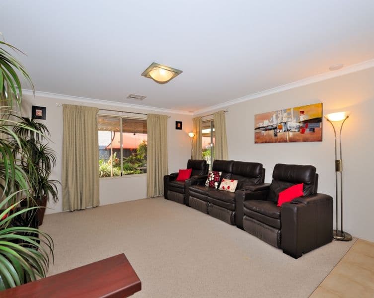 16 Park Avenue, Apollo Bay, VIC, Apollo Bay - Thumbnail 3