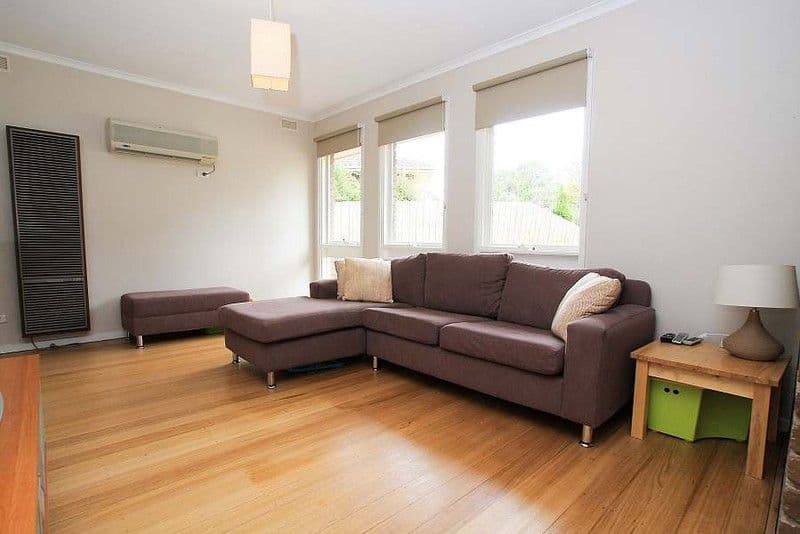 10 Courtney Square, WANTIRNA VIC 3152, Wantirna - Thumbnail 2