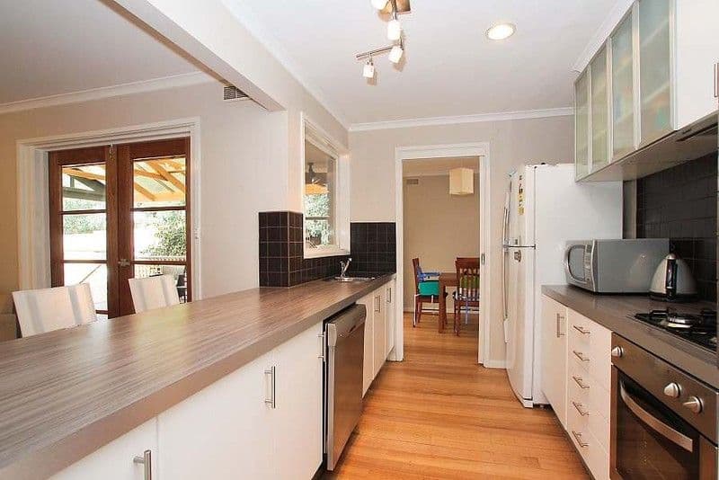 10 Courtney Square, WANTIRNA VIC 3152, Wantirna - Thumbnail 4