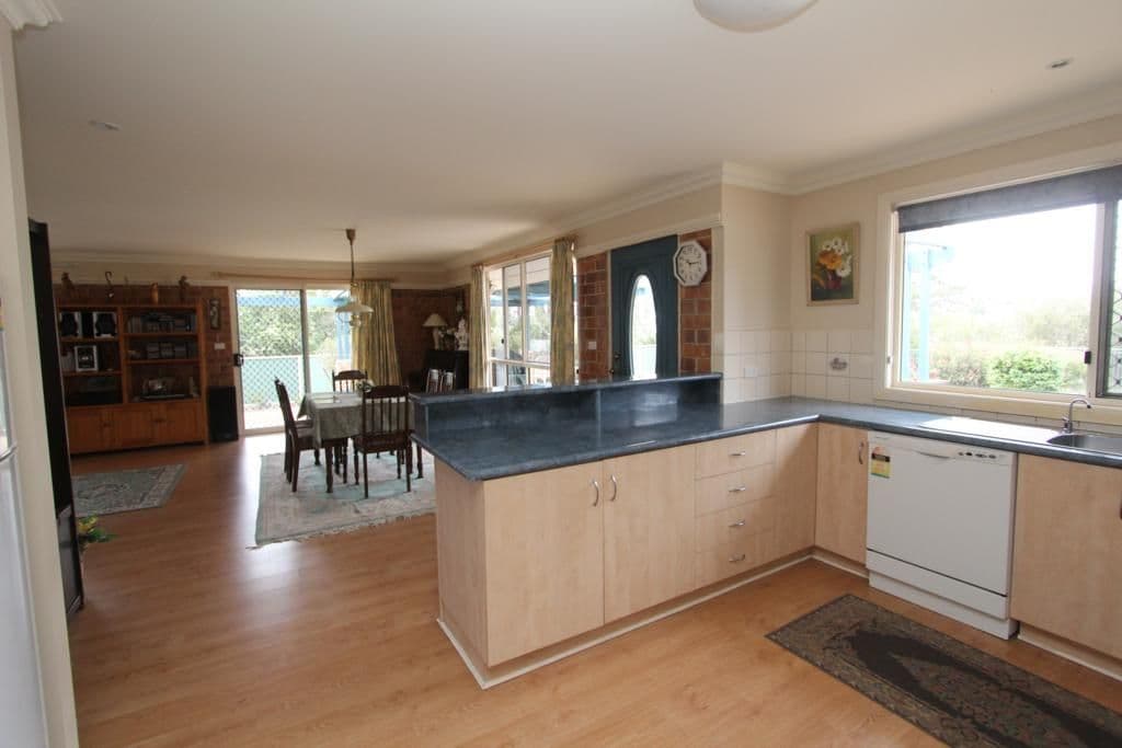 52 Welburn Lane, TENTERFIELD NSW 2372, Tenterfield - Thumbnail 6