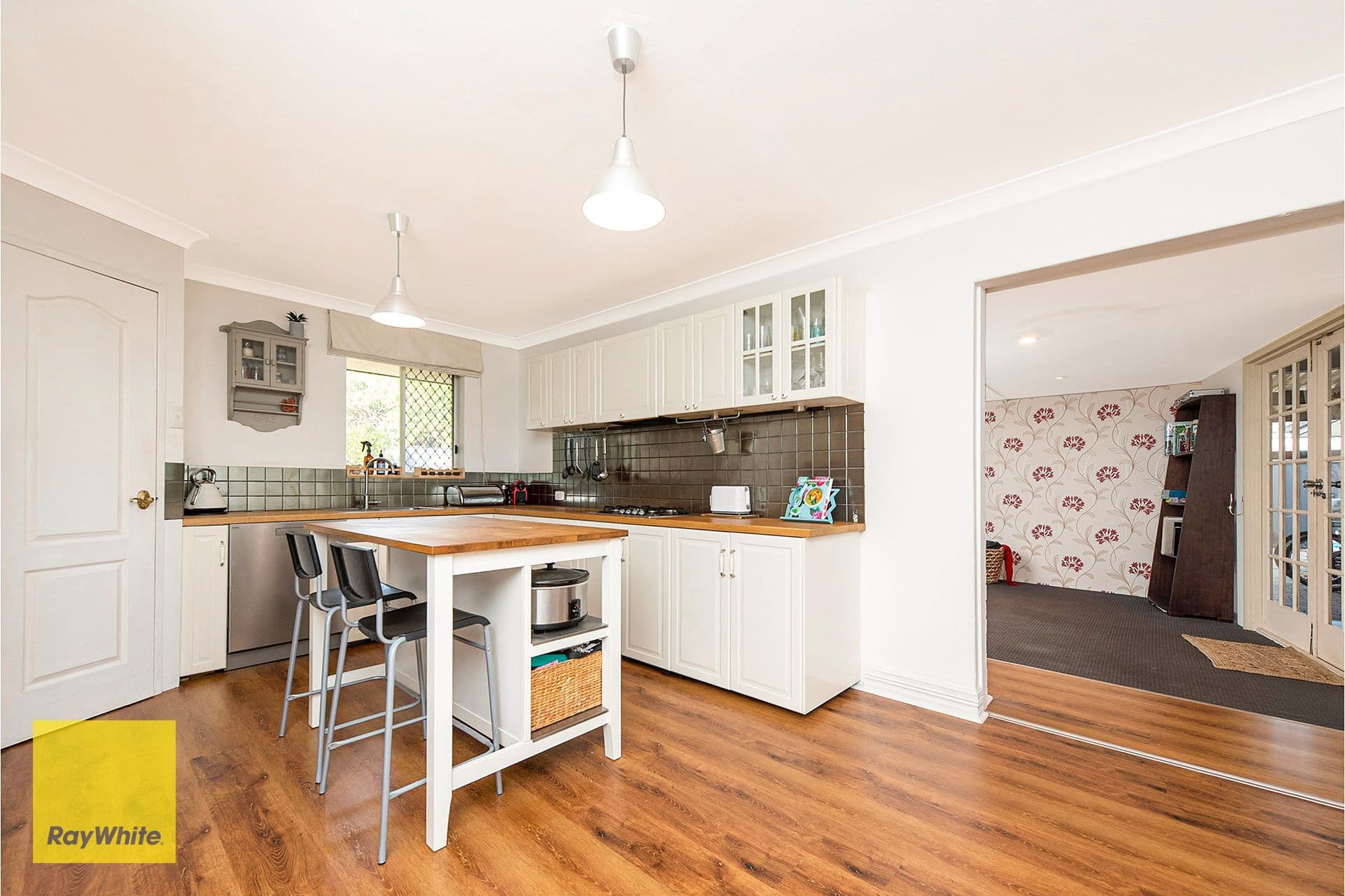 8 Keats Road, Gooseberry Hill WA 6076, Gooseberry Hill - Thumbnail 4