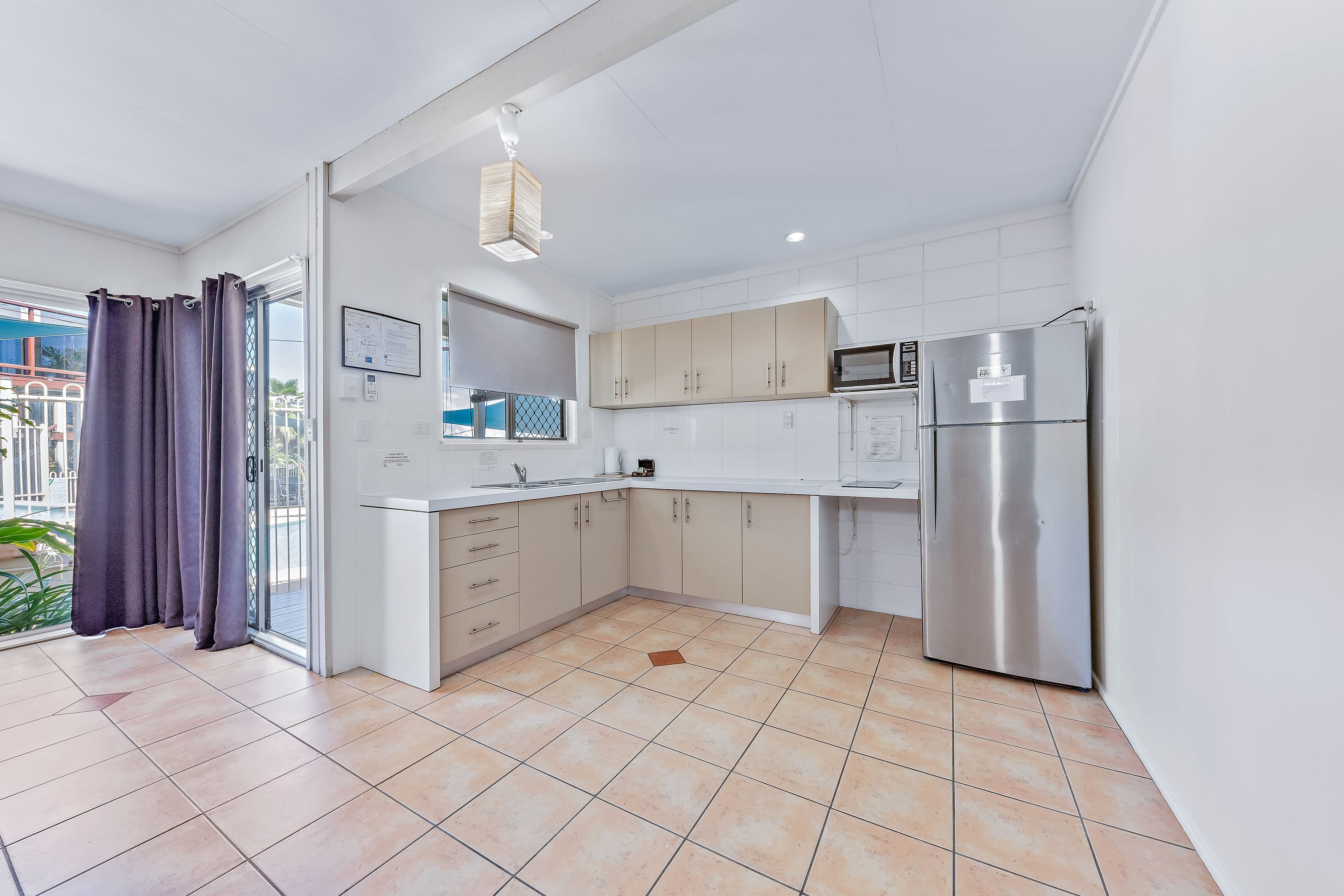 22 Airlie Crescent, Airlie Beach QLD 4802, Airlie Beach - Thumbnail 3