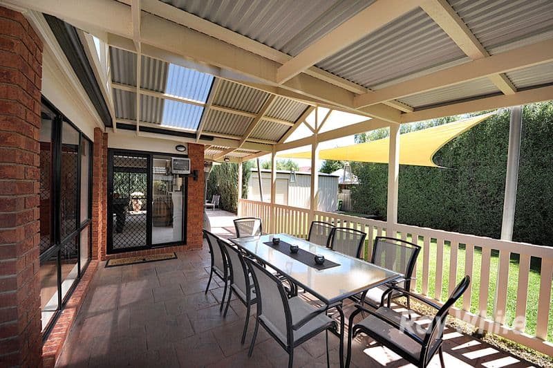 13 Pimento Close, NARRE WARREN SOUTH VIC 3805, Narre Warren South - Thumbnail 4