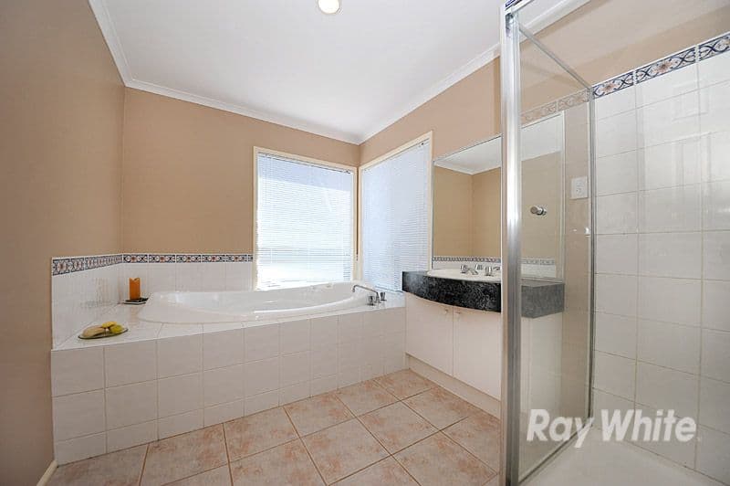 13 Pimento Close, NARRE WARREN SOUTH VIC 3805, Narre Warren South - Thumbnail 7