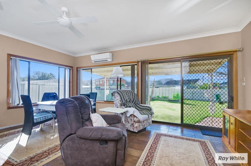 43 Craig Crescent, DAPTO NSW 2530, Dapto - Thumbnail 6