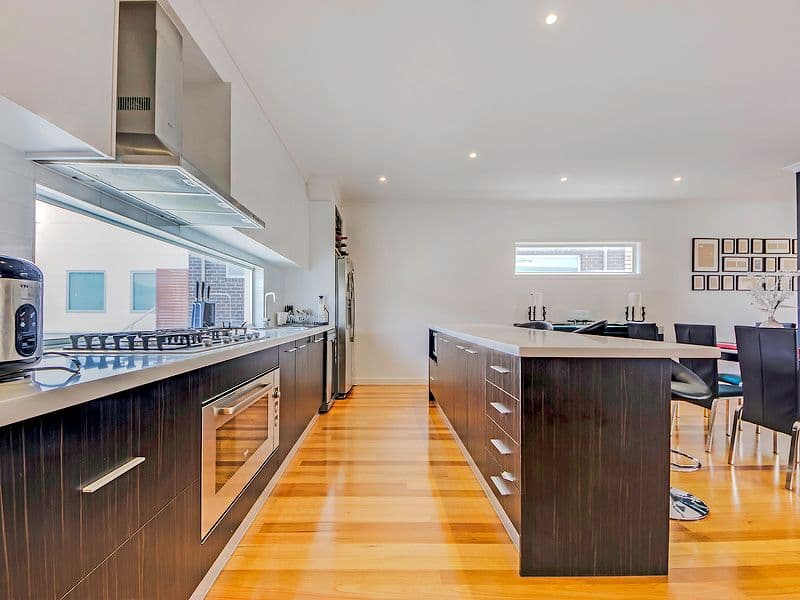 32 Caesia Way, Caroline Springs VIC 3023, Caroline Springs - Thumbnail 5