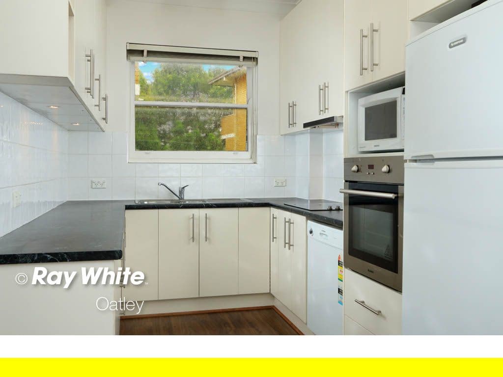 24 Wonoona Parade East, OATLEY NSW 2223, Oatley - Thumbnail 5