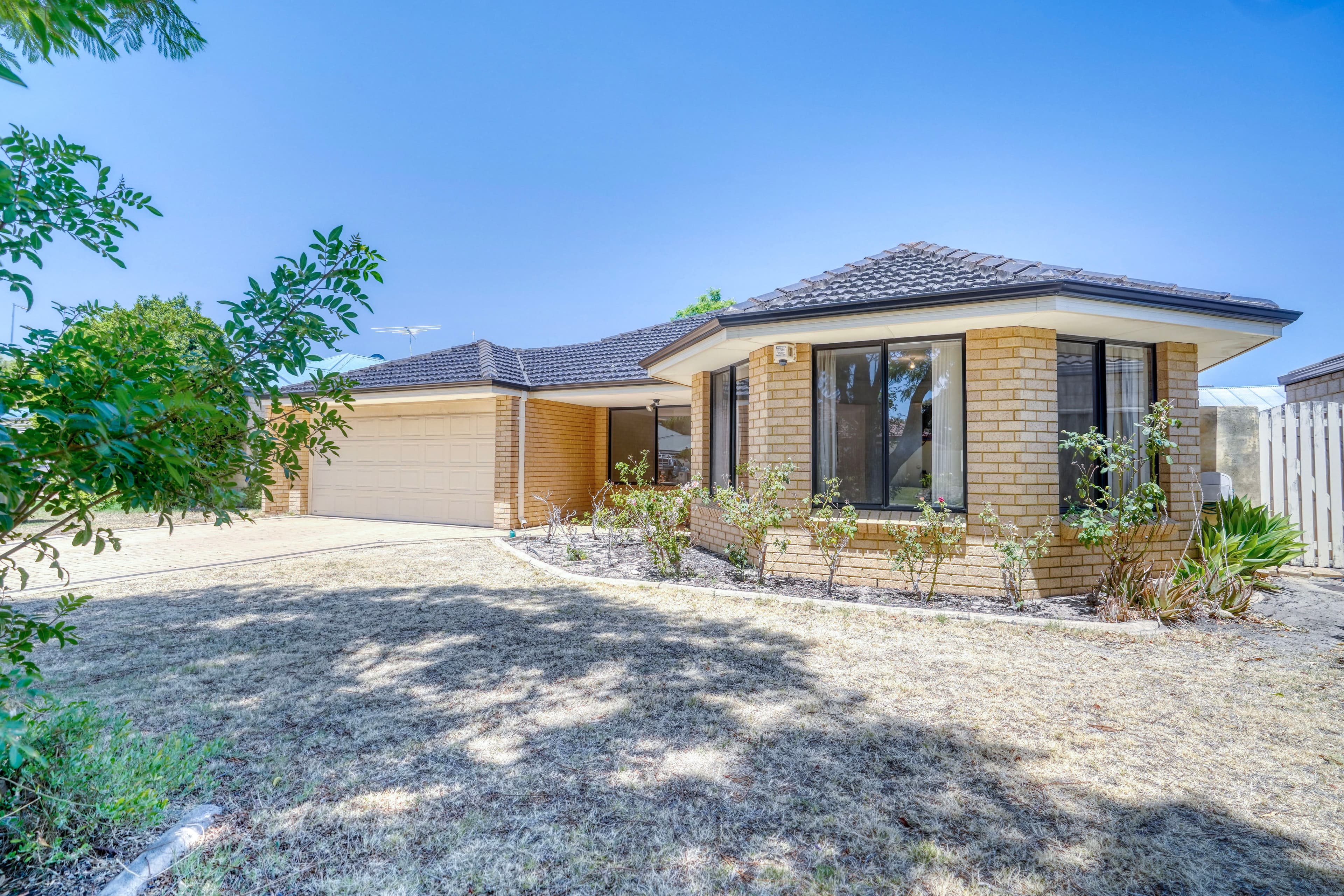 4 Florrie Court, Cloverdale WA 6105, Cloverdale - Thumbnail 4
