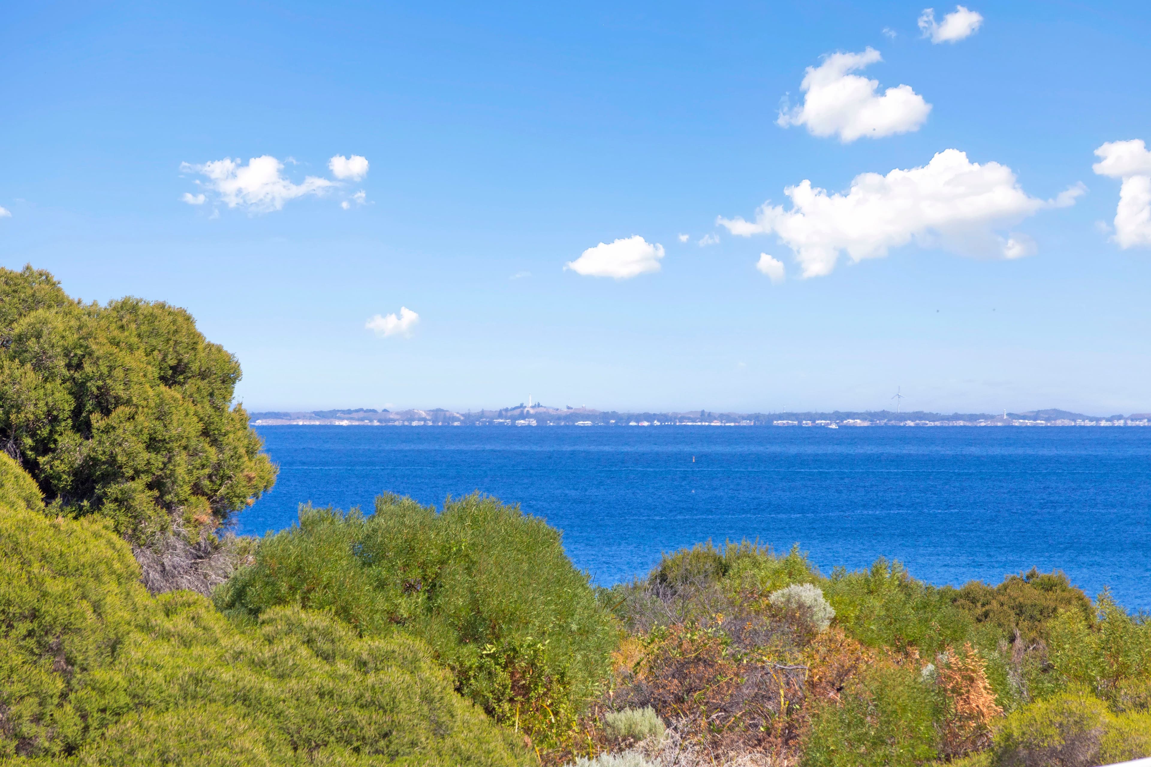 82 Branksome Gardens, City Beach WA 6015, City Beach - Thumbnail 5